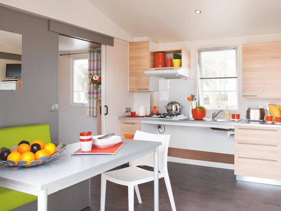 Camping Au Pigeonnier - Mobilhome 4 personnes - Life Pmr in Le Château-d'Oléron, Côte de Beauté