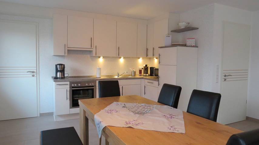 Bungalow für 6 Personen, mit Seeblick und Garten im Emsland - 3