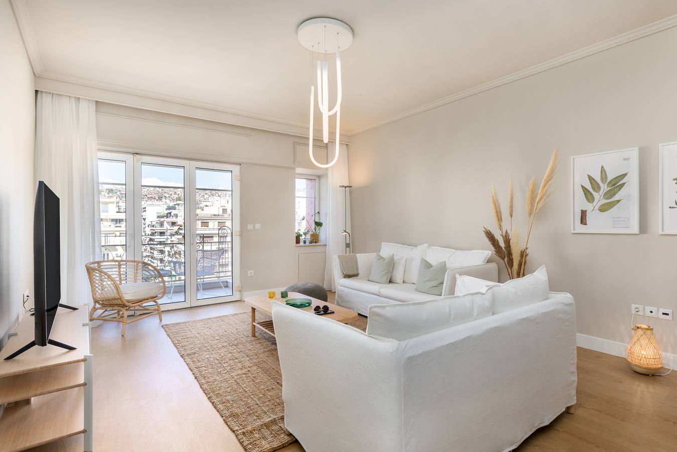 Entire apartment, Valeria: Comfortable apartment with city view in Thessaloniki region
