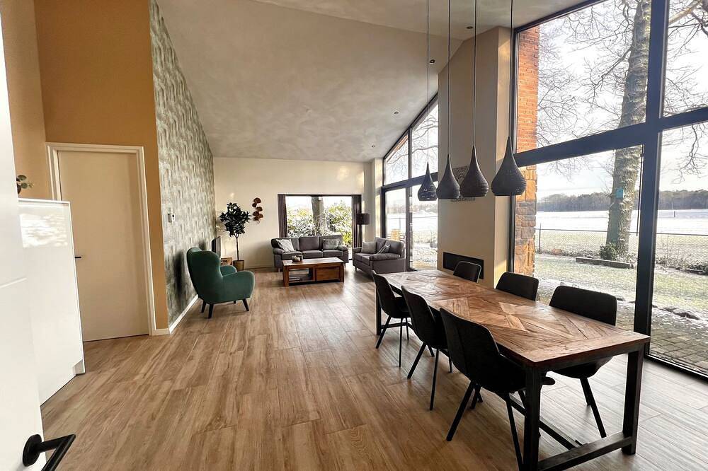 Luxury recreation house in the middle of a wooded area (31f) in Waalre, Nordbrabant