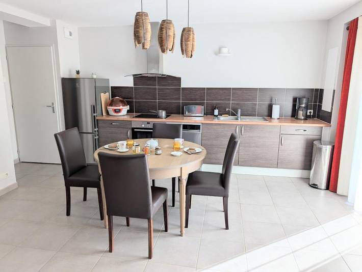 Location de vacances pour 2 personnes, avec piscine ainsi que jardin et terrasse à Treffléan - 3