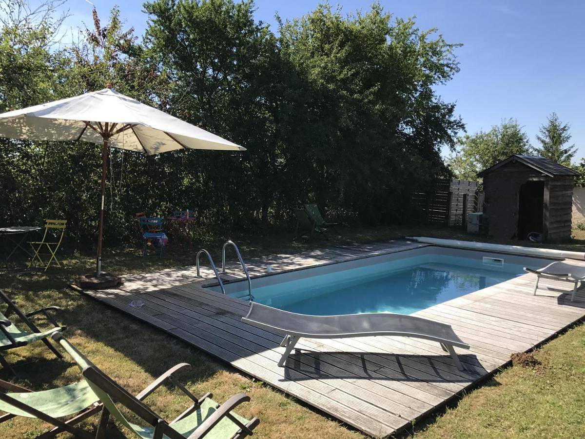 Three-Bedroom House in Vignoux-sous-les-Aix, Région de Bourges