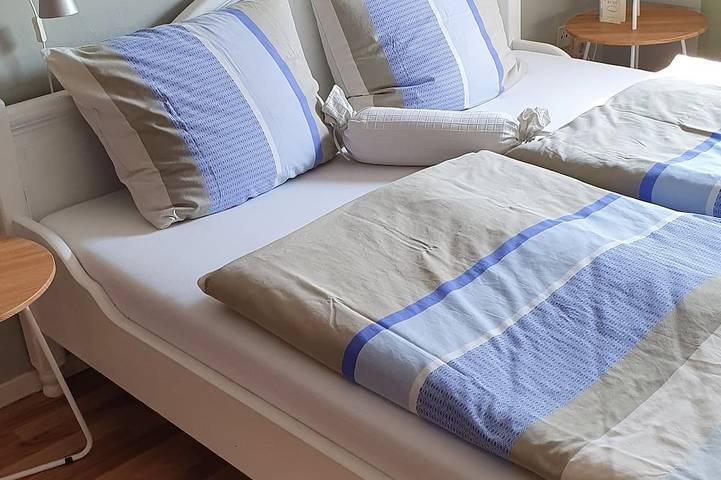 Ganze Wohnung, Gemütliche Ferienwohnung mit maritimen Charme in Langenhorn, Nordfriesland