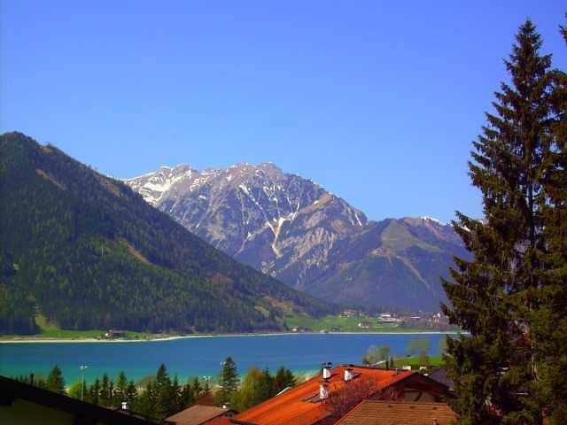 Ferienwohnung für 4 Personen, mit Balkon und Ausblick sowie Seeblick am Achensee - 2