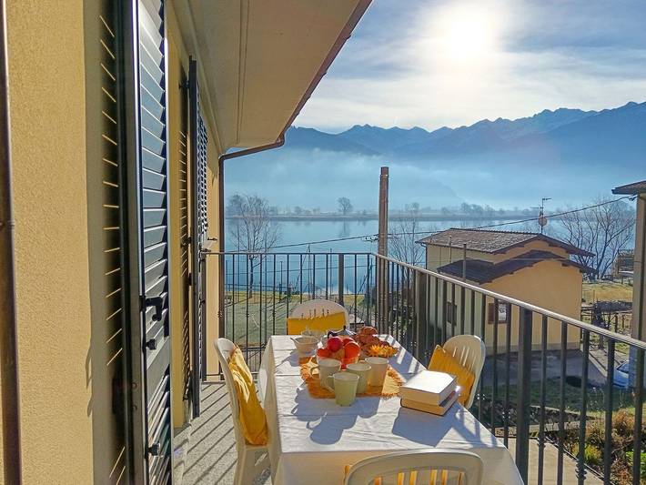 Ferienwohnung für 4 Personen, mit Balkon und Balkon/Terrasse sowie Garten und Seeblick in Oberitalienische Seen - 3