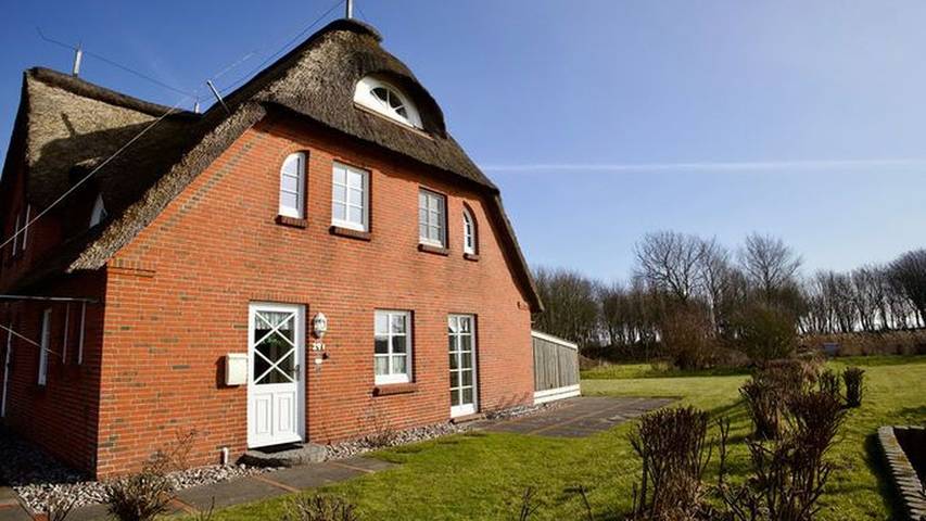 Ferienhaus für 8 Personen, mit Terrasse und Garten, mit Haustier - 1