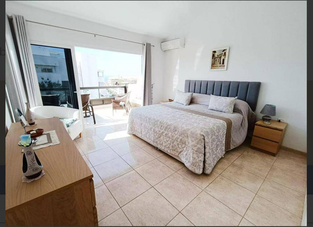 Entire holiday apartment, Beach Apartment in Amarilla Golf- Sleeps 4 in Amarilla Golf, San Miguel de Abona