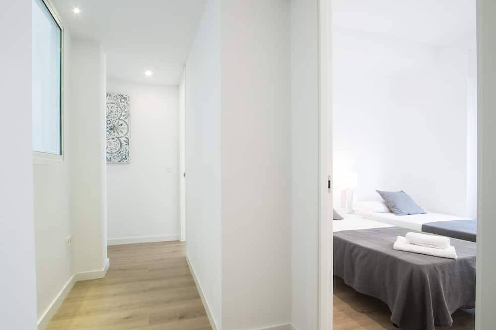 Apartamento entero, * Nuevo en Ha * Hermoso apartamento con aire acondicionado, a 4 minutos de la playa, en el centro de la ciudad. in El Barrio, Alicante