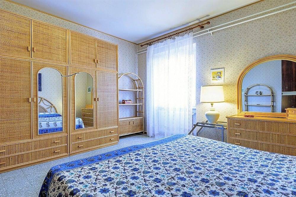 Apartamento entero, Fantástica casa de vacaciones en Roma Wi-Fi gratuito a 10 minutos del Vaticano in Primavalle, Roma