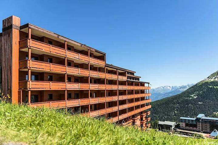 Gîte pour 6 personnes, avec Piscine ainsi que Sauna et Vue dans Plagne 1800 - 3