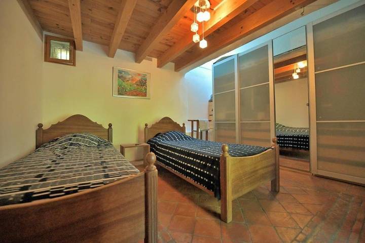 Location de vacances pour 8 personnes, avec piscine et jardin ainsi que vue et terrasse, adapté aux familles à Valflaunès - 2