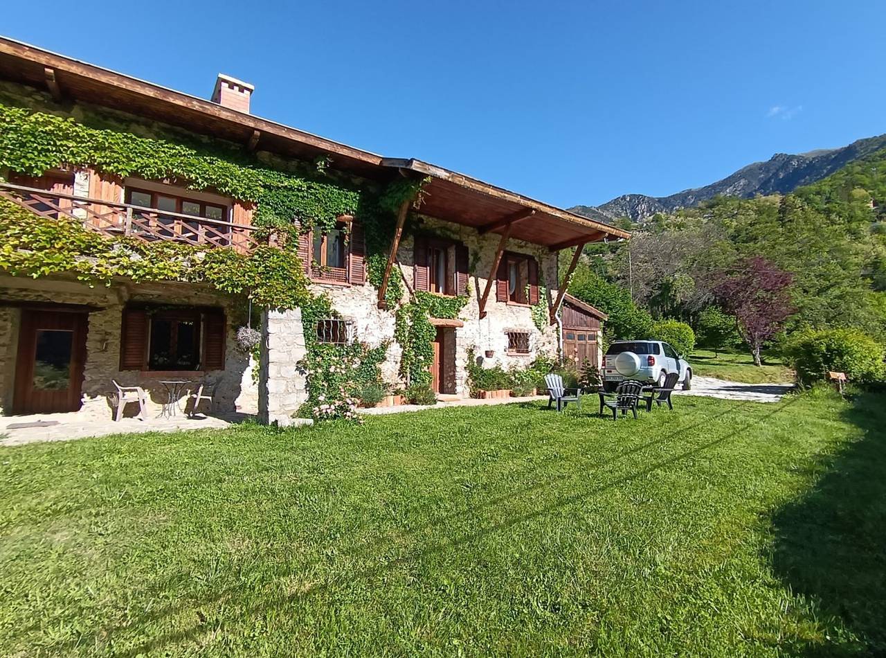Gîte confortable avec très belle vue sur les montagnes in Berthemont les Bains, Roquebillière