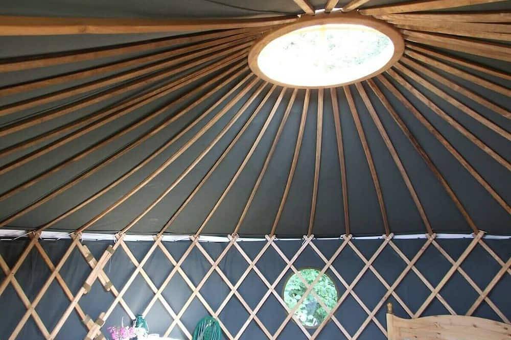 'Chestnut' Yurt in West Sussex countryside in Fernhurst, South Downs