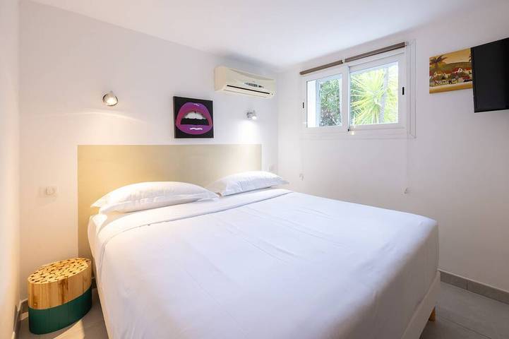 Villa Branda standing piscine,ville,plage! in Calvi, Calvi region