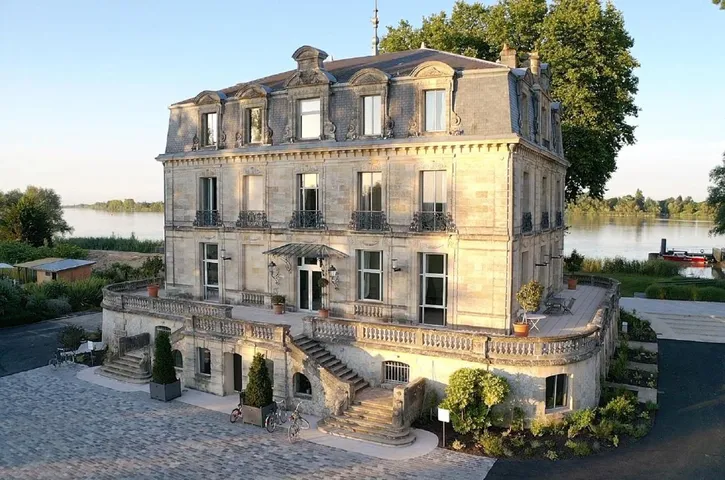 Hotel for 4 people, with view and pool as well as sauna and garden - 1
