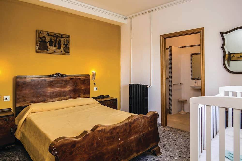 Superbe maison de 9 chambres à Rute in Rute, Sierras Subbéticas