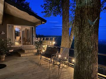 Chalet for 18 Guests in Roaring Gap, North Carolina, Picture 2