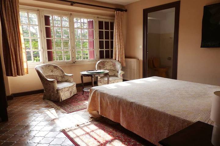 Location de vacances pour 15 personnes, avec balcon ainsi que jardin et piscine à Souraïde - 2