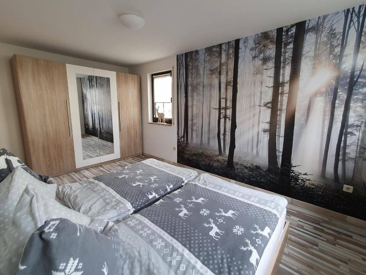 Ganze Wohnung, Ferienwohnung Waldzauber in Bärenstein, Erzgebirge