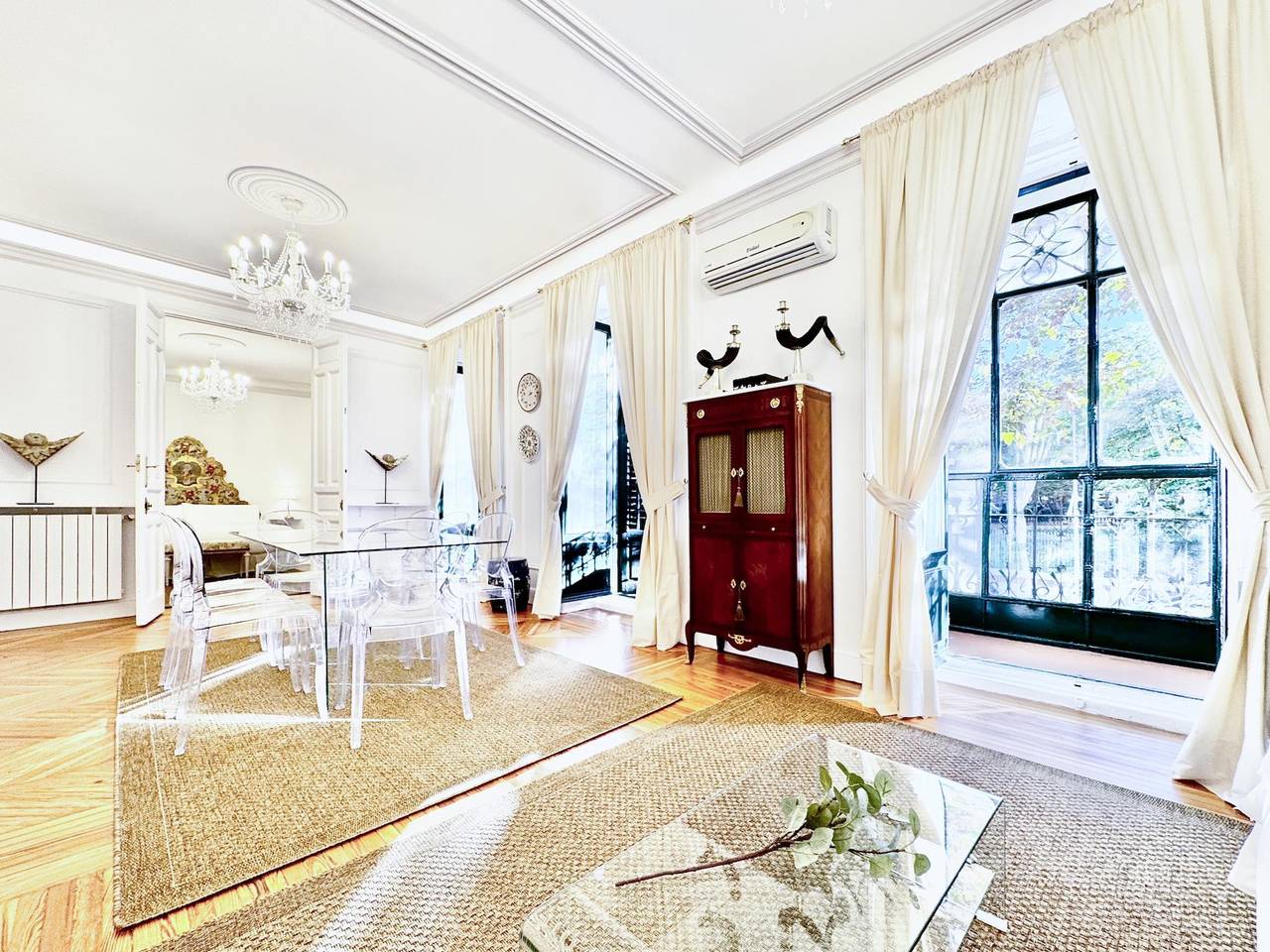 Apartamento vacacional entero, Alfonso Xii - 4 dormitorios junto a Retiro in Madrid, Provincia de Madrid