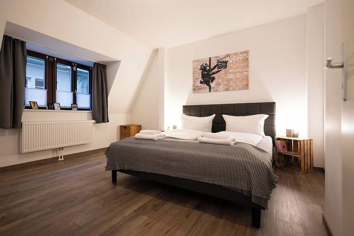 Appartement entier, ★Ko-Living V at the new theater | middle of the old town | Wifi | Up to 4 ★ in Halle, Saale-Unstrut