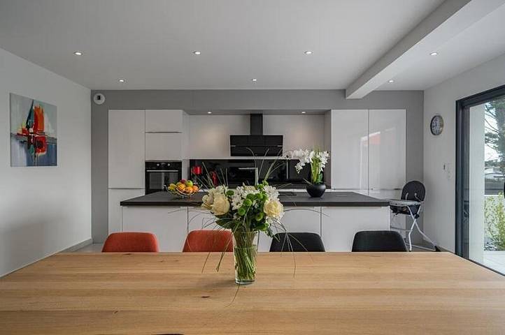 Location de vacances pour 10 personnes, avec piscine ainsi que jardin et vue dans Plage Kerou - 3