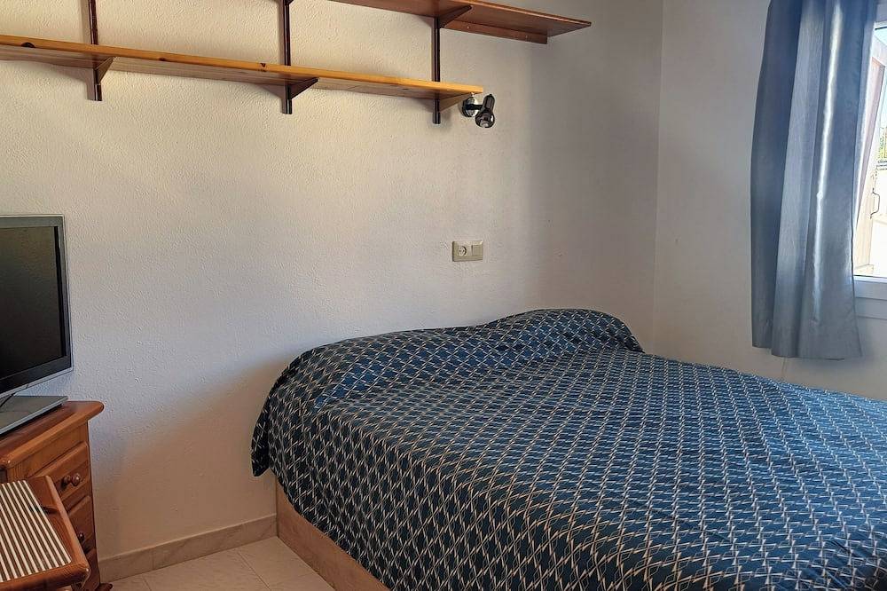 Maison Avec Piscine Communautaire À 1Km Des Plages D'Empuries in L'Escala, Haut-Ampurdan