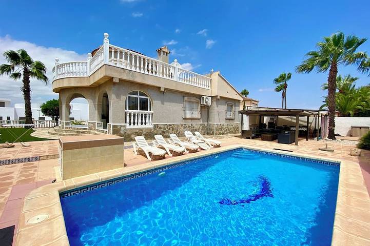 Maison de vacances pour 10 personnes, avec balcon et jardin dans Los Balcones