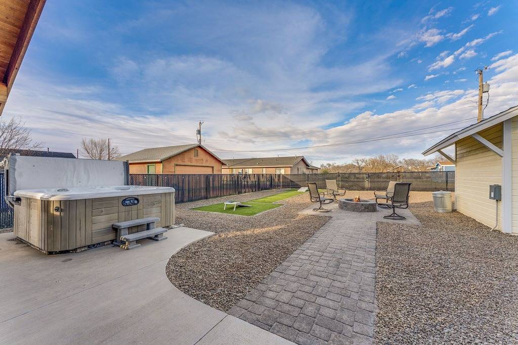 Walking distance from downtown - Close to local Lakes - Large backyard - Hot Tub in Williams (Arizona), Coconino Nationalwald