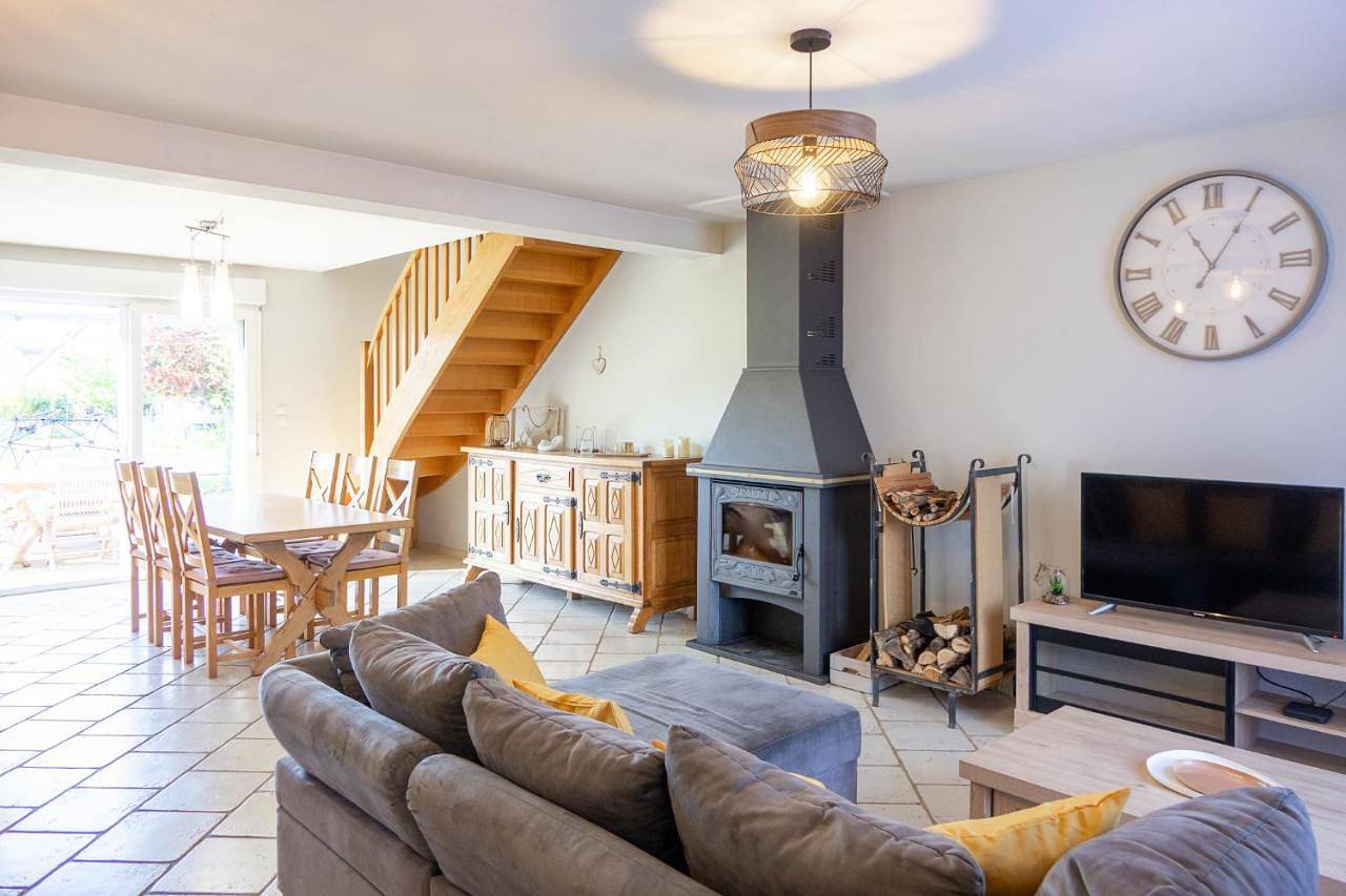 La Sandillonnaise - Maison Classée 3 étoiles climatisée - 5 chambres à seulement 15 minutes d'Orléans et 20 mn de la Ferté St Aubin et de Châteauneuf sur Loire in Sandillon, Sologne