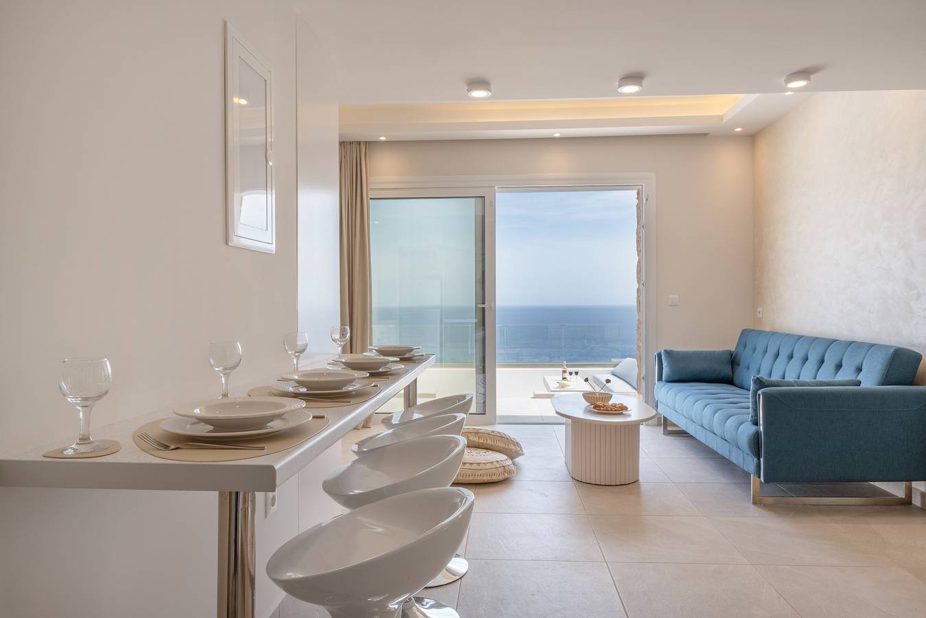 Villa 'Aqua Blue 1' avec vue sur mer et piscine privée in Karpathos