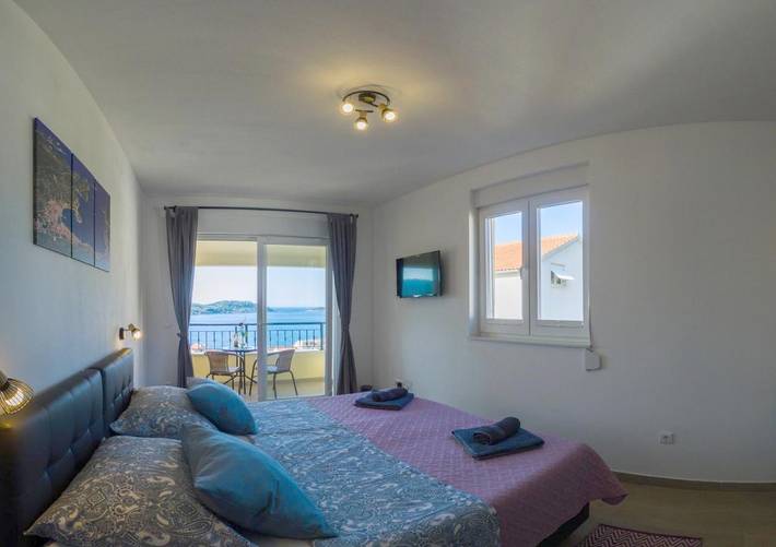 Maison d’hôte pour 2 personnes, avec balcon et vue dans Vis - 2