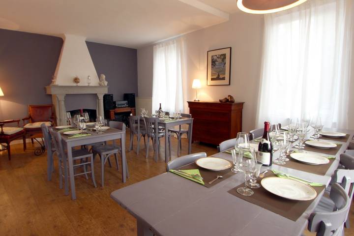 Gîte pour 15 personnes, avec terrasse et jardin dans Nièvre - 2