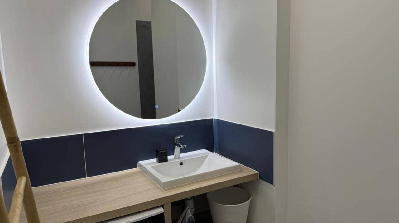 Appartement entier, Le Raffiné Central Chic Spacieux in Le Creusot, Région d'Autun