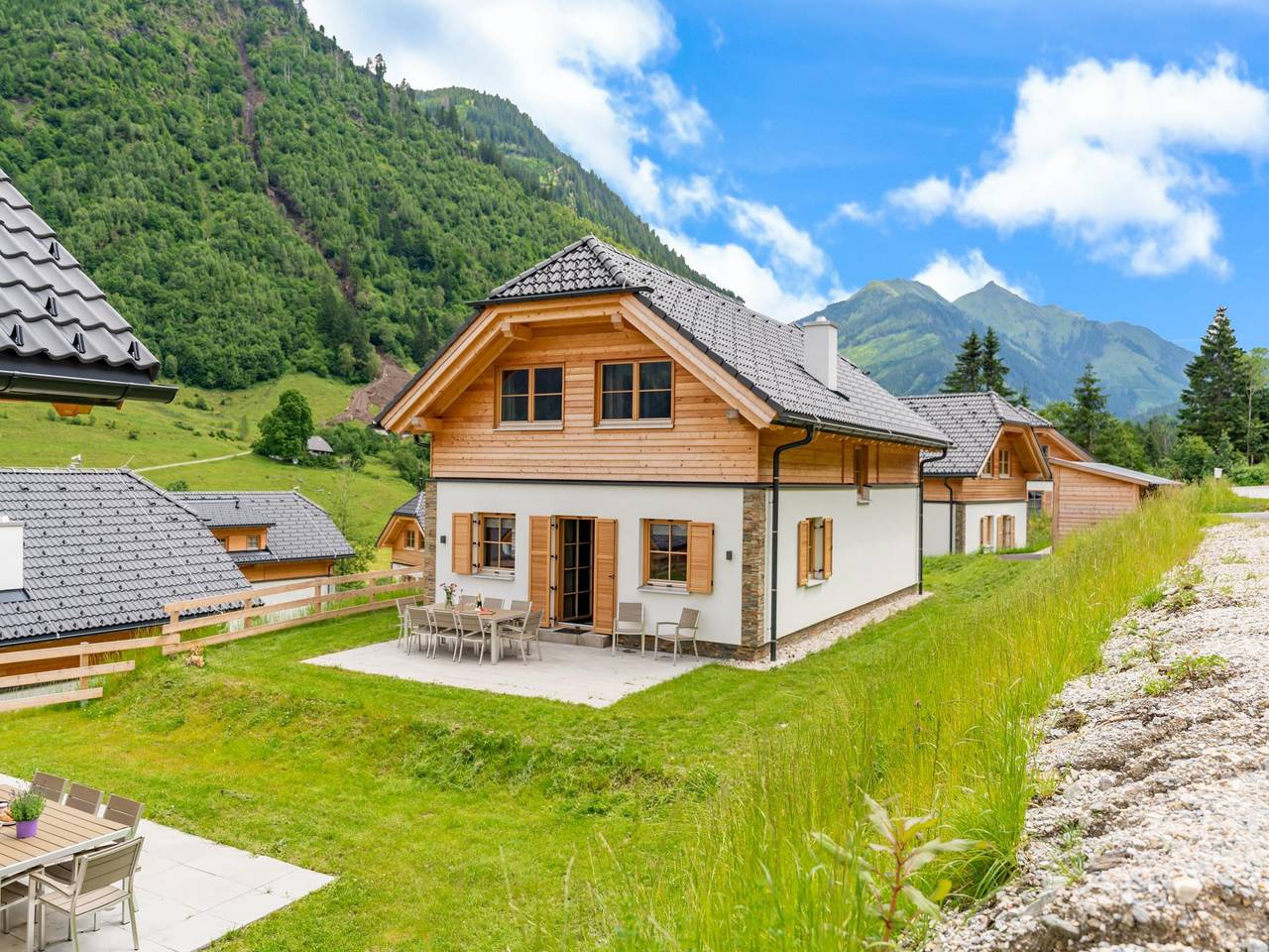 Freistehendes Chalet mit Sauna und Garten in Rottenmanner und Wölzer Tauern, Irdning-Donnersbachtal