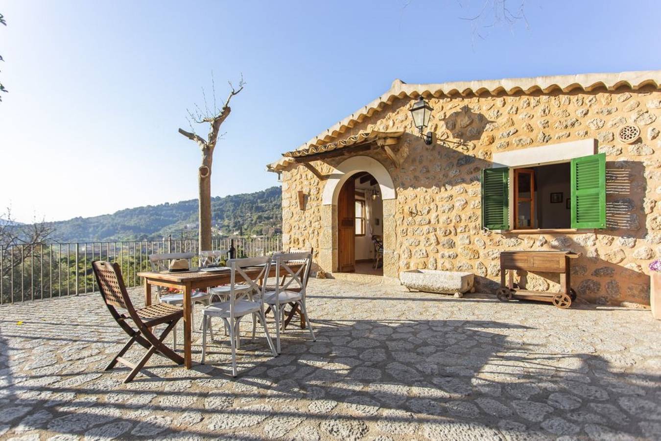 Casa vacanze "Es Tarongers" con vista sulle montagne, giardino, terrazza e piscina in Biniaraix, Sóller