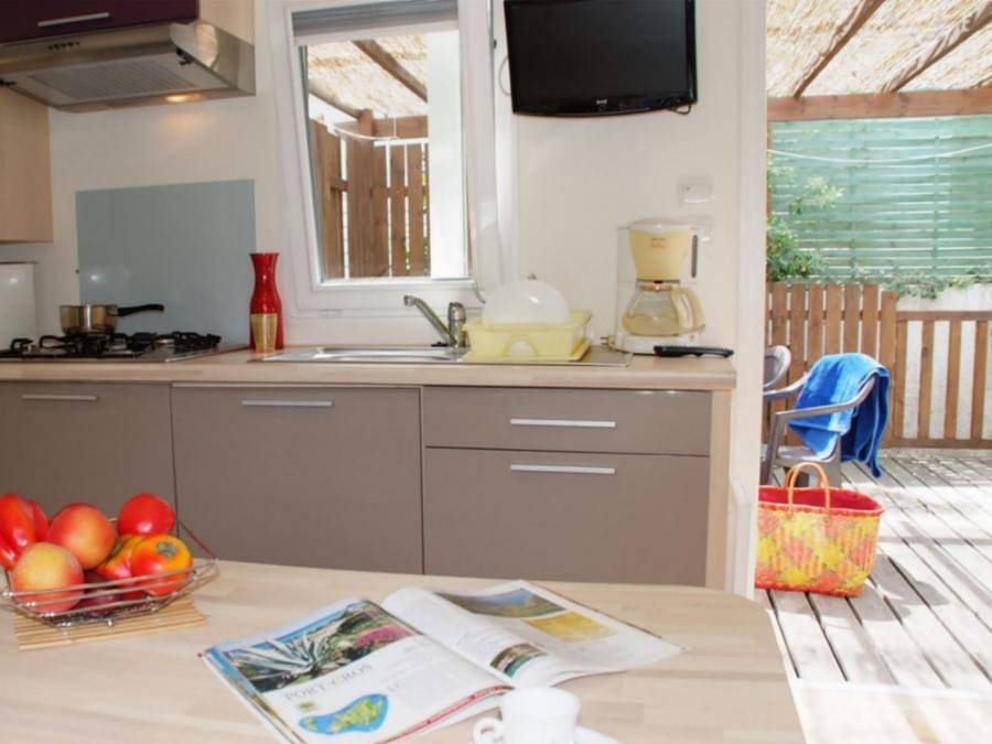 Camping Parc des Fontanettes - Mobile home 4 persons - Renecros Mobile Home 22M² 2Ch. 4 People in La Seyne-sur-Mer, Toulon region