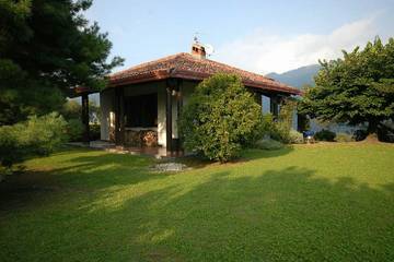 Villa for 6 Guests in Cerano Intelvi, Lake Como, Picture 1