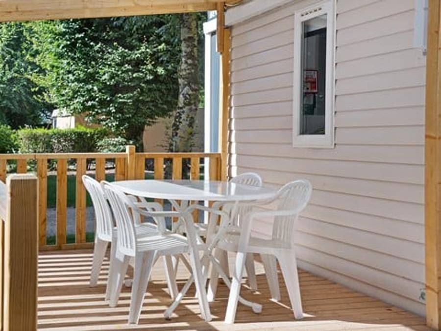 Camping La Nouzarede - Mobilheim 4 personen - Comfort Xl | 2 Schlafz. | 4 Pers. | Erhöhte Terrasse in Joyeuse, Parc naturel régional des Monts d'Ardèche