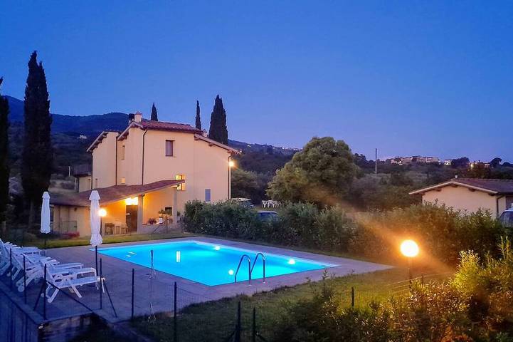 Apartamento de vacaciones para 5 personas, con jardín y piscina, Se admiten mascotas - 1