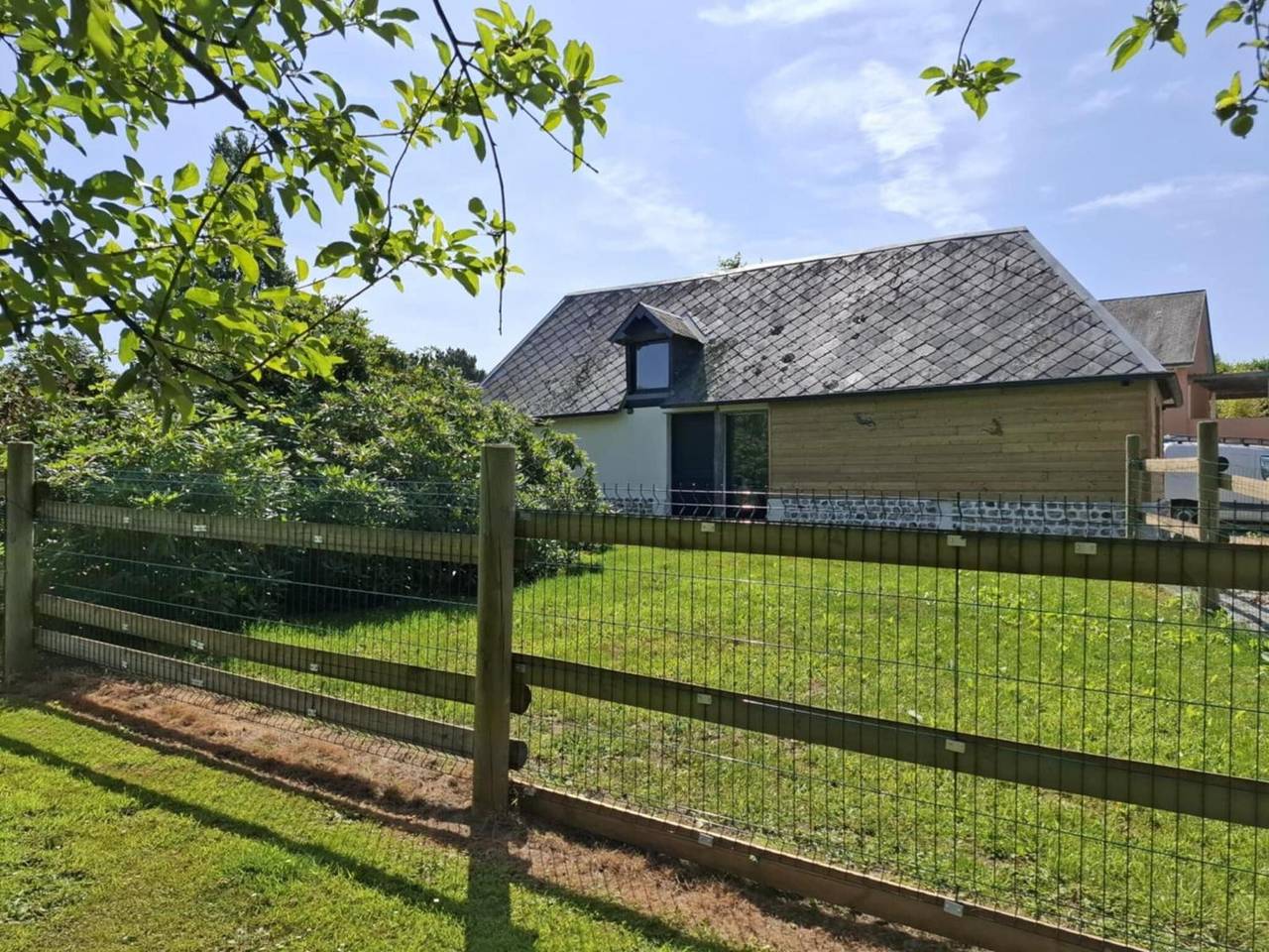 Gîte Ressources : Jacuzzi, terrasse privée & jardin in Sainte-Honorine-du-Val-de-Seine, Région du Havre