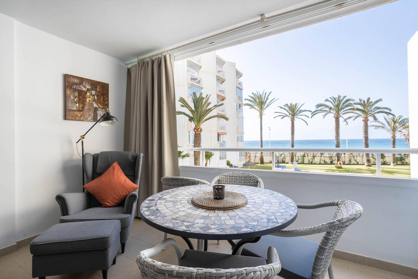 Entire apartment, Holiday Apartment 'A214 Chic Front Line' with Shared Pool, A/C & Wi-Fi in Playa de la Torrecilla, Nerja