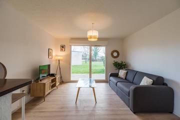 Gîte pour 2 personnes, avec vue et terrasse à Ploumagoar