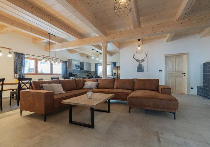 Vakantiewoning voor 16 personen, with Balkon and Whirlpool as well as Terras and Tuin in Moravië