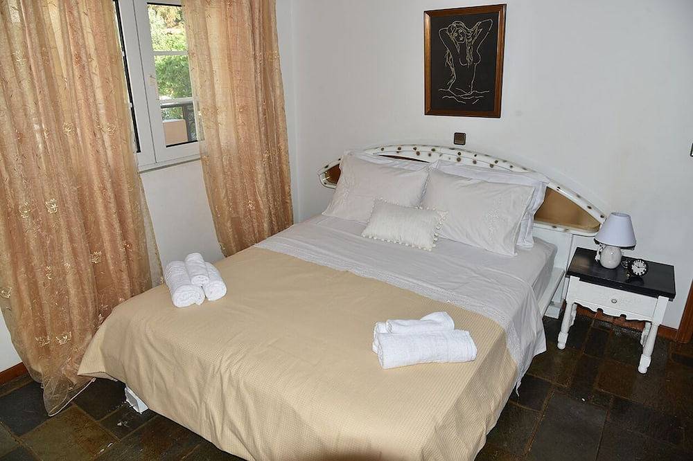 Irene's Beach Front House in Regionalbezirk Ostattika