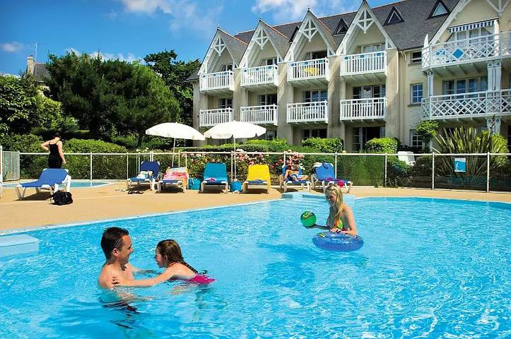 Gîte pour 5 personnes, avec piscine, animaux acceptés dans Casino de Bénodet