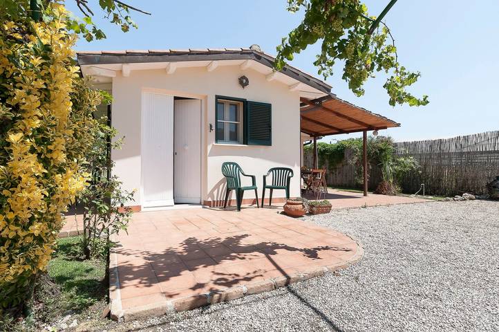 Agriturismo per 6 persone, con Idromassaggio e Giardino nonché Panorama a Priverno