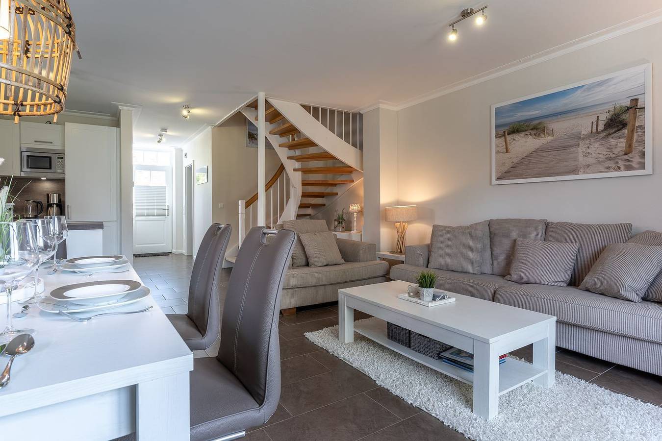 Dünengras Spo - hochwertige Reet-Haushälfte in ruhiger Lage in St. Peter-Ording, Eiderstedt