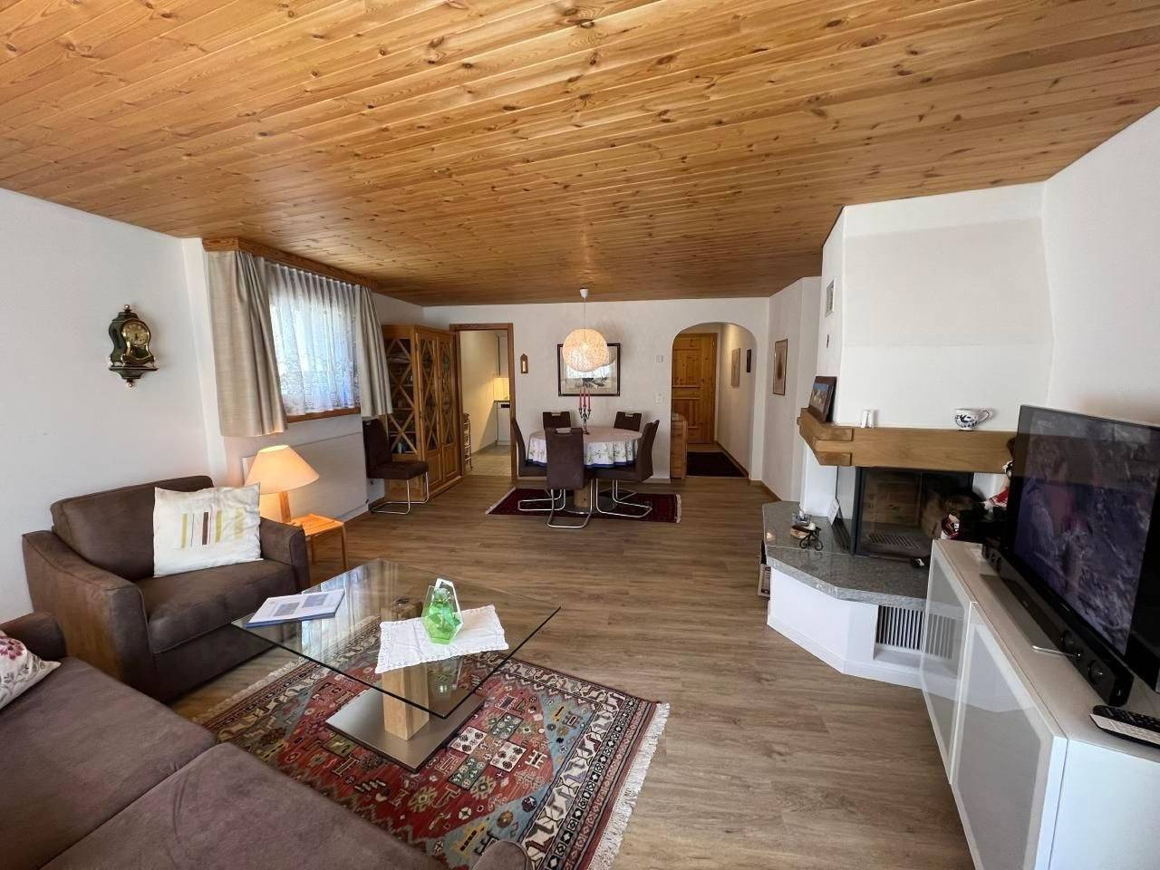 Geheel appartement, Chesa Bernina 3 in Bever, Saint Moritz