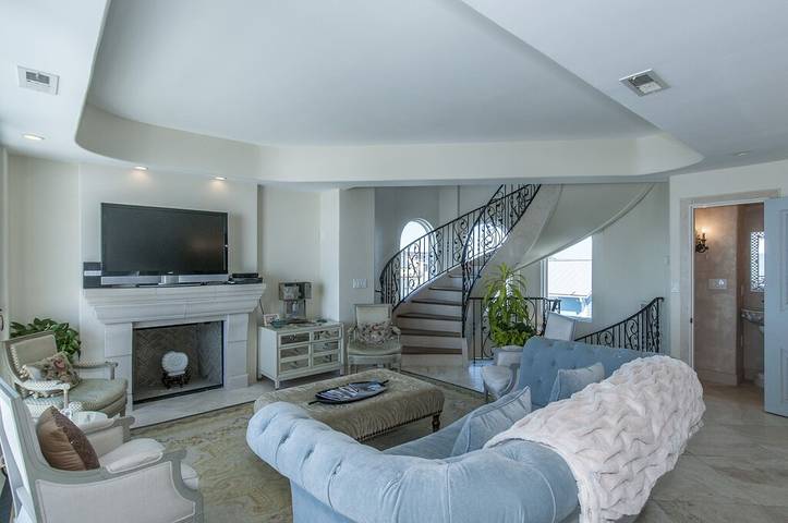 Vacation rental for 8 people, with balcony in Folly Beach